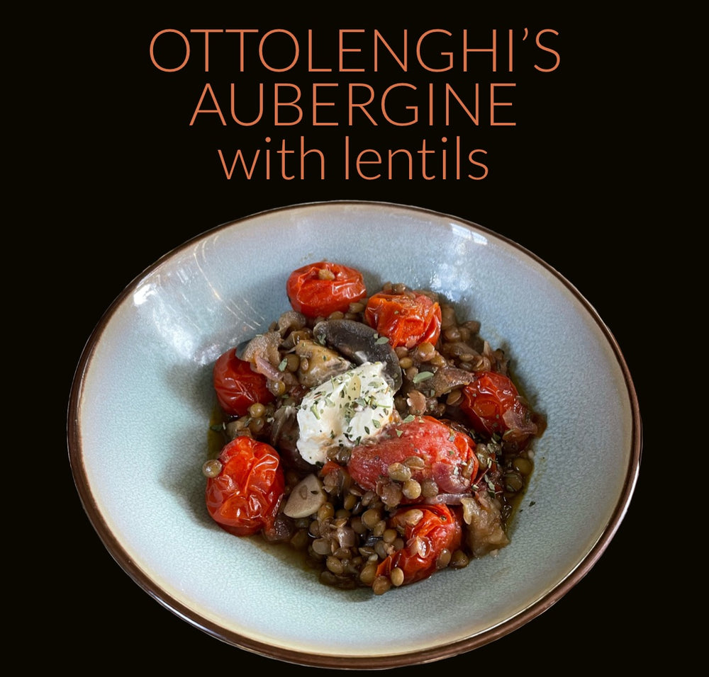 Ottolenghi's aubergine, heerlijk romig met linzen, tomaten en crème fraiche.